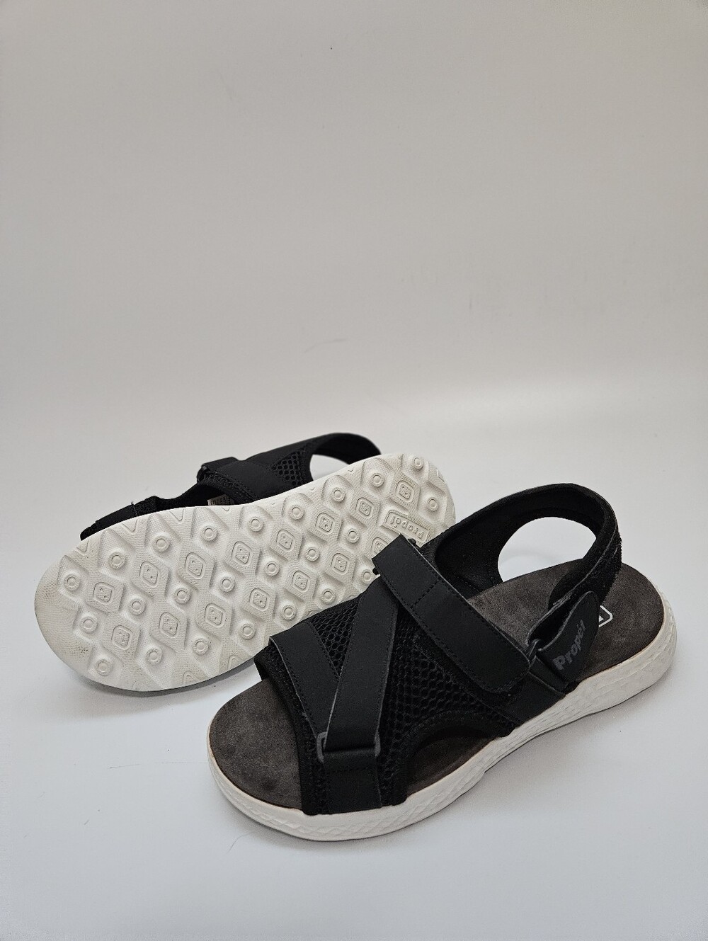 Propet TravelActiv Sport Sandals, Black, Women's 8.5